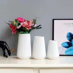 Staunton And Henry Modern Ribbed White Ceramic Vase Home Accessories