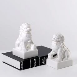 Staunton And Henry White Foo Dogs - Set Of 2