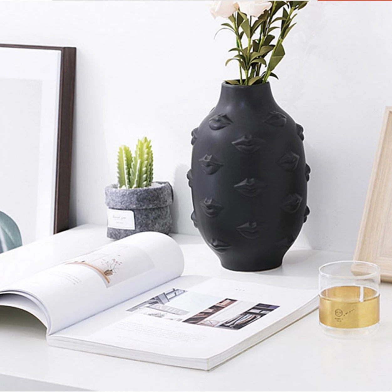 Staunton And Henry The Lips Vase Home Accessories 3 Staunton And Henry The Lips Vase Home Accessories