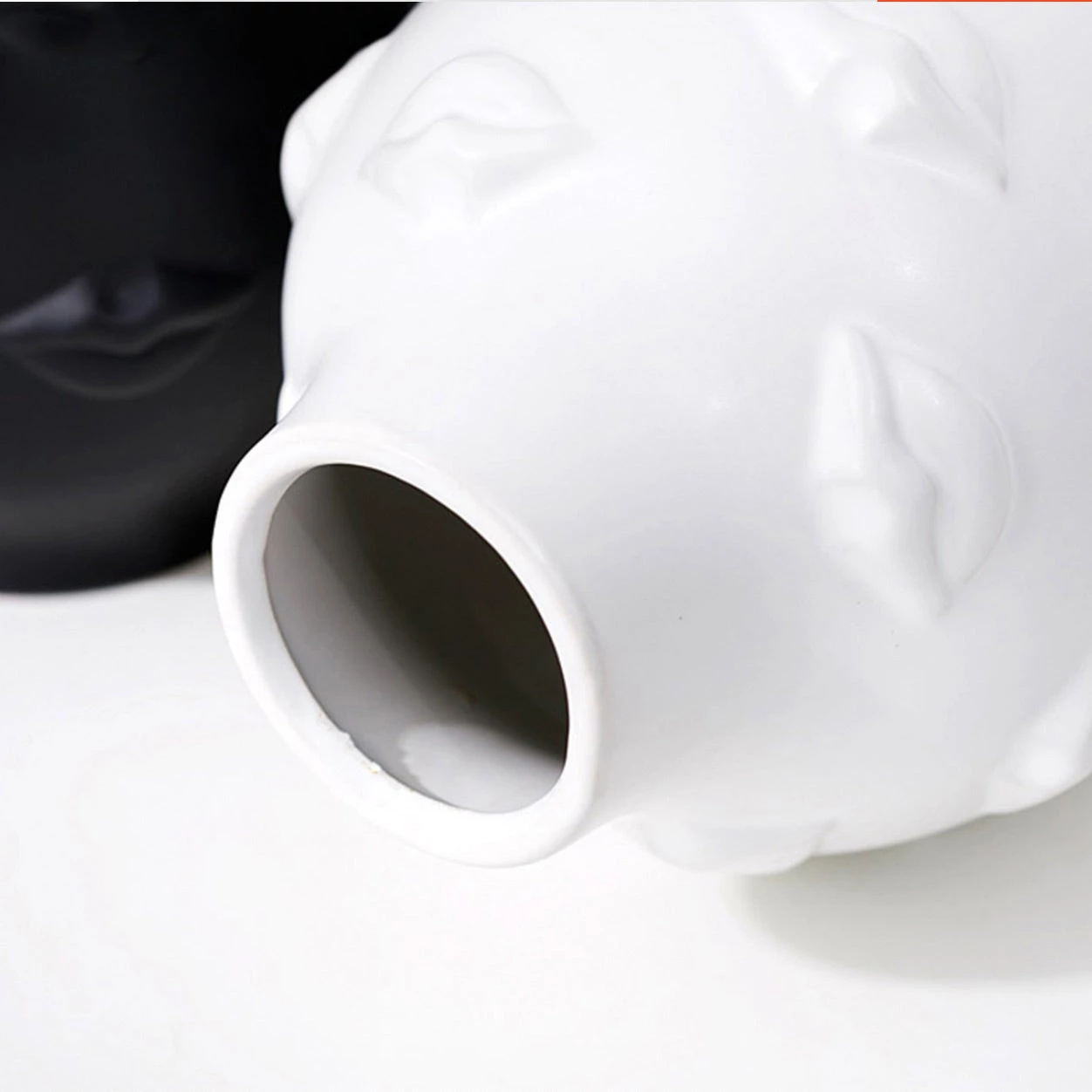 Staunton And Henry The Lips Vase Home Accessories 7 Staunton And Henry The Lips Vase Home Accessories