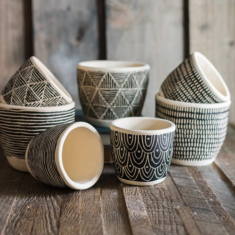 Staunton And Henry Home Accessories Nordic Black And White Flower Pot 2 Staunton And Henry Home Accessories Nordic Black And White Flower Pot