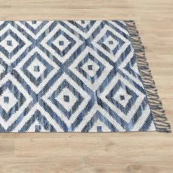 Staunton And Henry Ariana Modern Kilim Rug