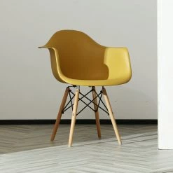 Staunton And Henry Furniture Eames DAW Style Chair