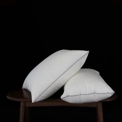 Staunton And Henry Premium Microfibre Throw Cushion Insert