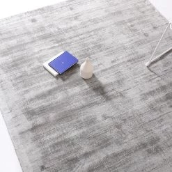 Staunton And Henry Amir Silver Gray Abstract Viscose Rug Rugs 10 Staunton And Henry Amir Silver Gray Abstract Viscose Rug Rugs