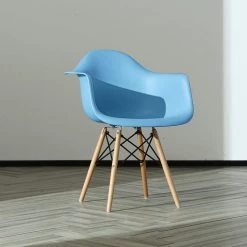Staunton And Henry Furniture Eames DAW Style Chair